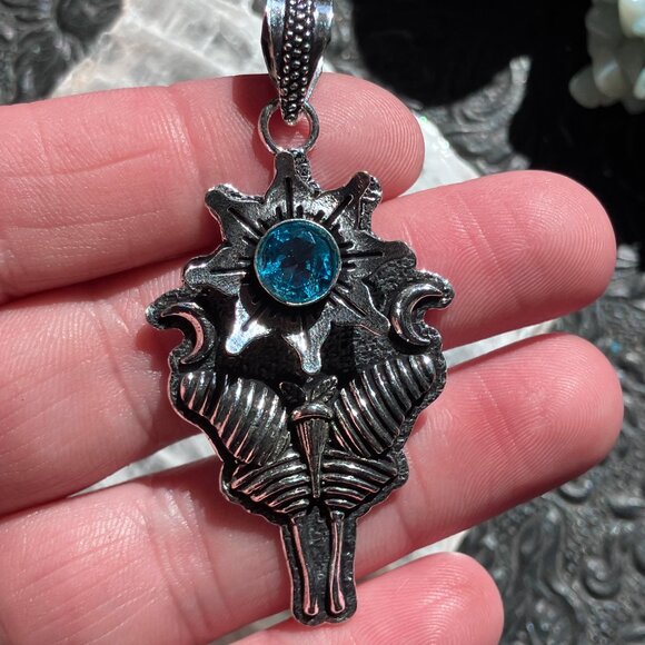 Blue Topaz Flower Luna Moth Sun Crescent Moon Mystic Stone Jewelry Crystal Penda - Picture 4 of 7
